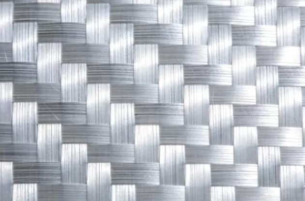 แผ่นแกนไฟเบอร์กลาสใช้สําหรับอะไรในแผงแซนวิช?